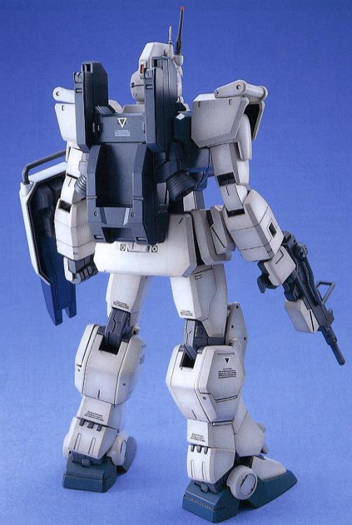 GUNDAM - MG 1/100 RX-79G GUNDAM Ez8 - Image 2