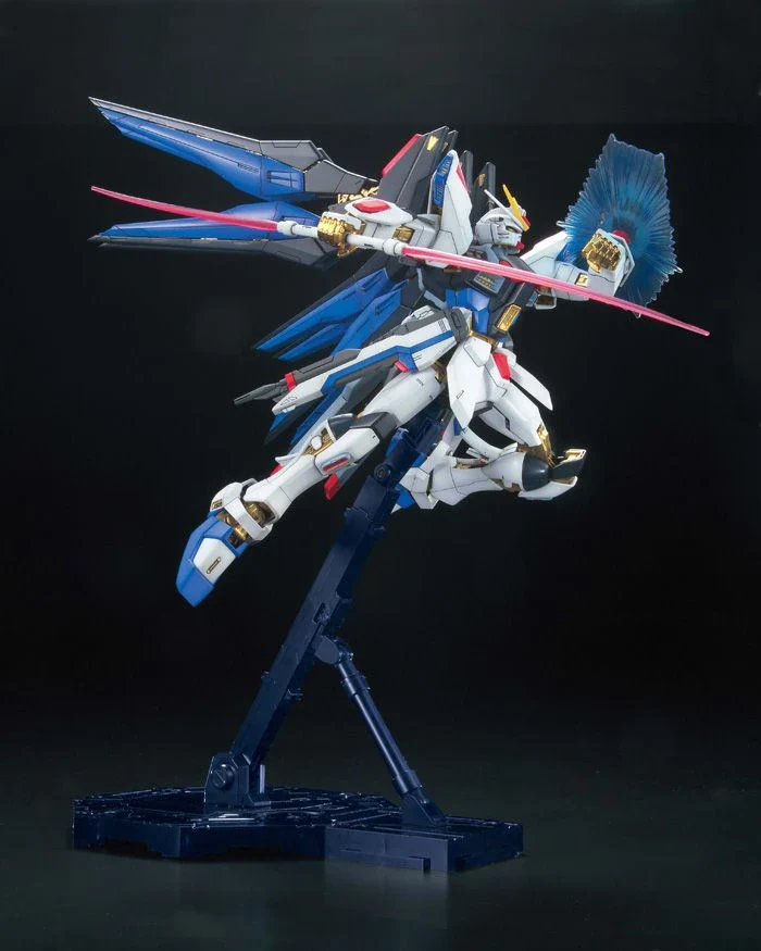 GUNDAM - MG 1/100 STRIKE FREEDOM GUNDAM FULL BURST MODE - Image 11
