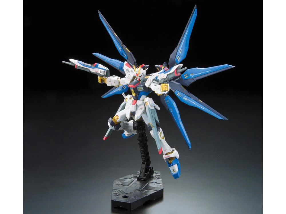 GUNDAM - RG 1/144 ZGMF-X20A STRIKE FREEDOM GUNDAM 14 - Image 4