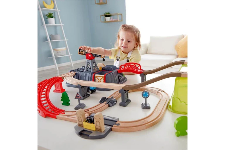 Hape Railway Bucket-Builder-Set - Image 2