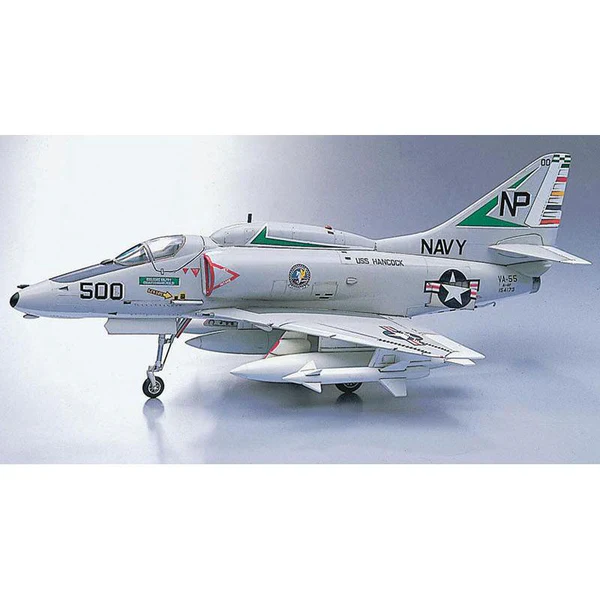 Hasegawa 1/72 A-4E/F Skyhawk (U.S. Navy/M.C. Carrier-Based Attacker)
