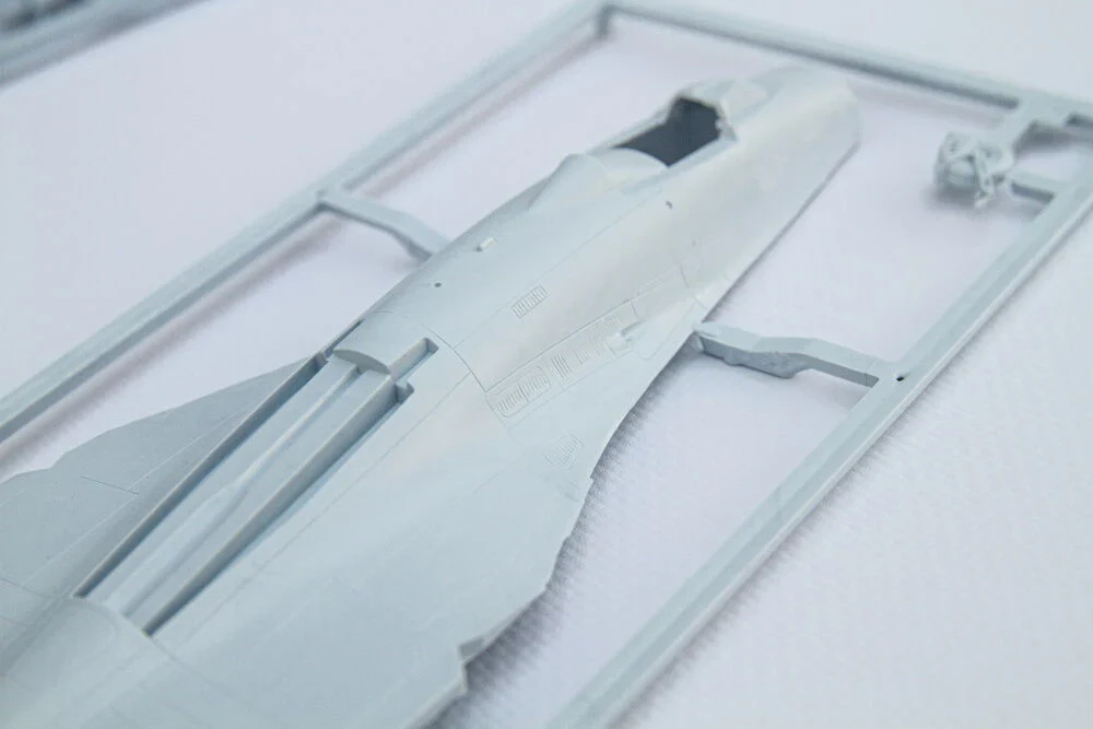 Heller - 1/72 SU-27 UB/P UKRAINE - Image 8
