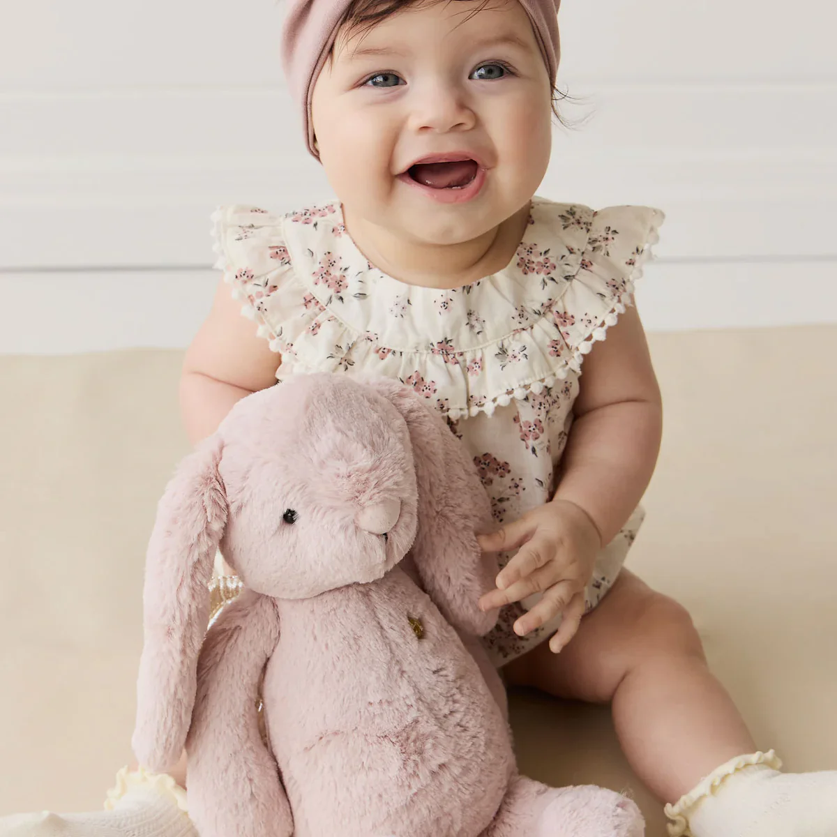 JAMIE KAY SNUGGLE BUNNIES - GLITTER PENELOPE - BLUSH 30CM PLUSH - Image 4