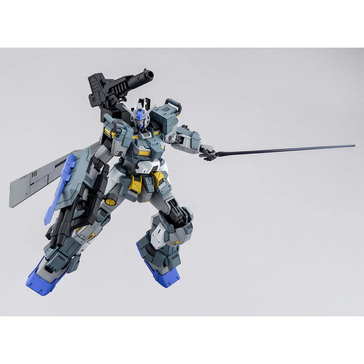 (PREMIUM-BANDAI) GUNDAM - MG 1/100 RX-78TB-4(PF) GUNDAM STORMBRINGER P.F. - Image 6