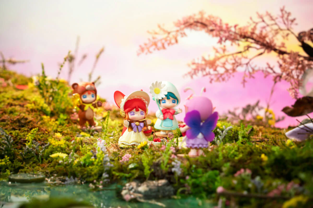 Suri Go For Outing Series Figure Blind Box - Image 6